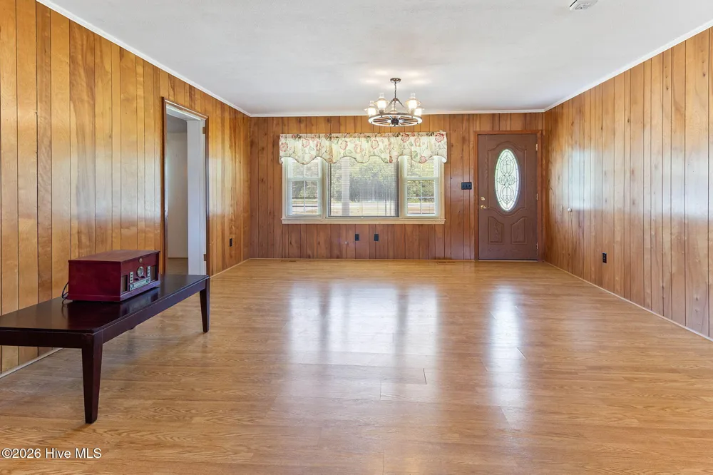 593 Singletary Mill Pond Road Bladenboro, NC 28320