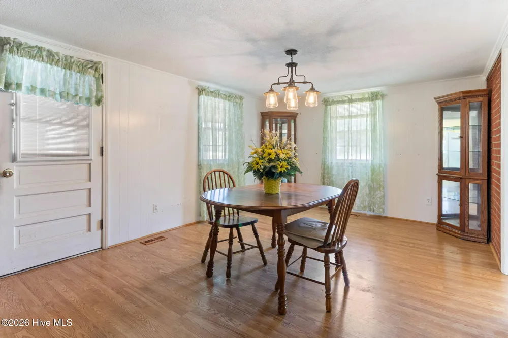 593 Singletary Mill Pond Road Bladenboro, NC 28320