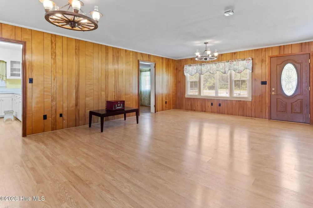 593 Singletary Mill Pond Road Bladenboro, NC 28320