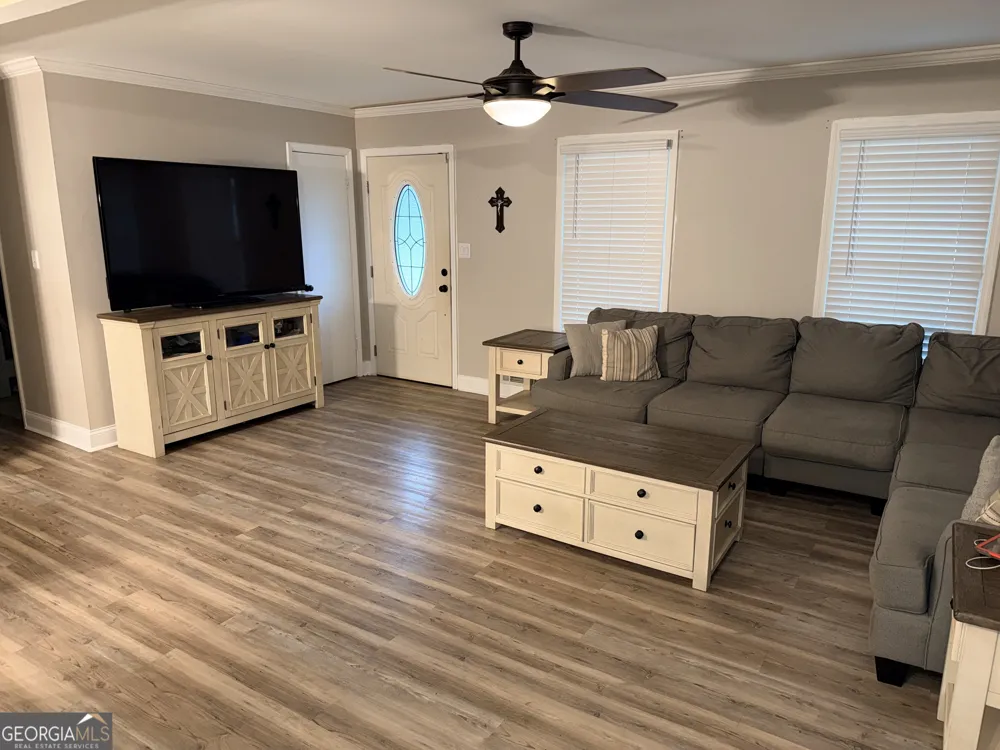171 Candy CIR Winterville, GA 30683