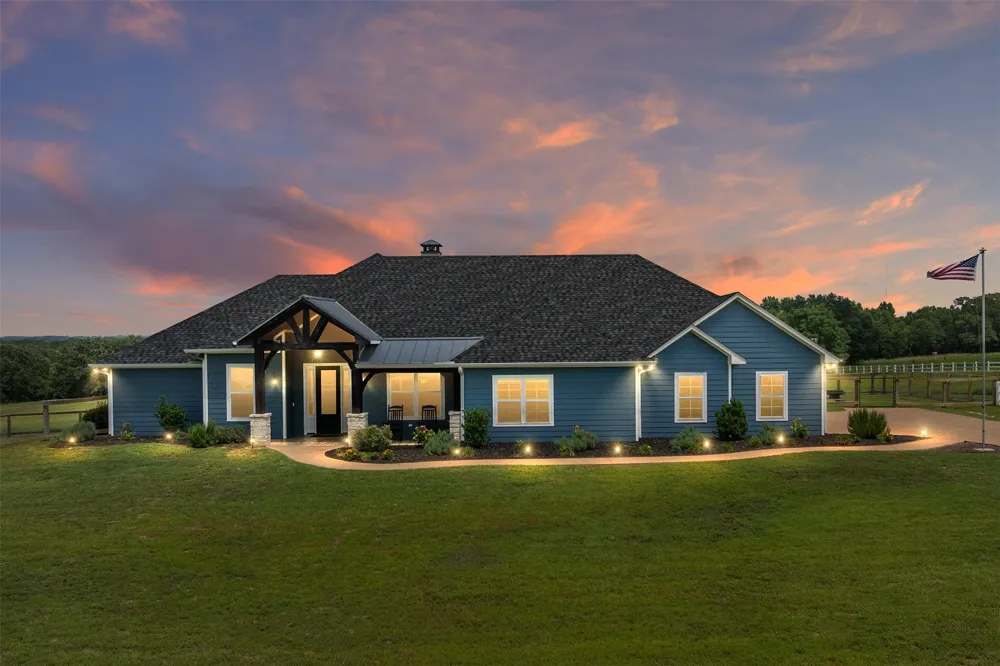 6870 Shore Crest Way Athens, TX 75752