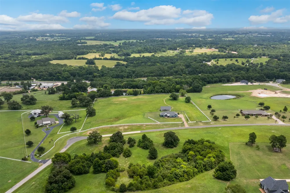 6870 Shore Crest Way Athens, TX 75752