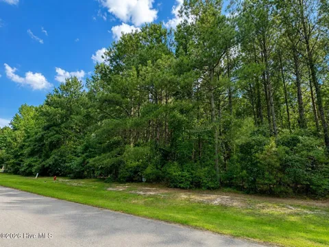 136 Norcum Point Road