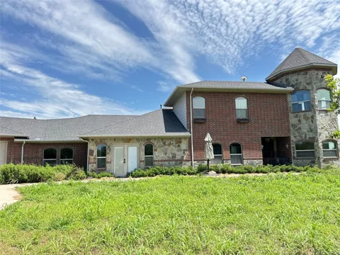 5925 County Road 441