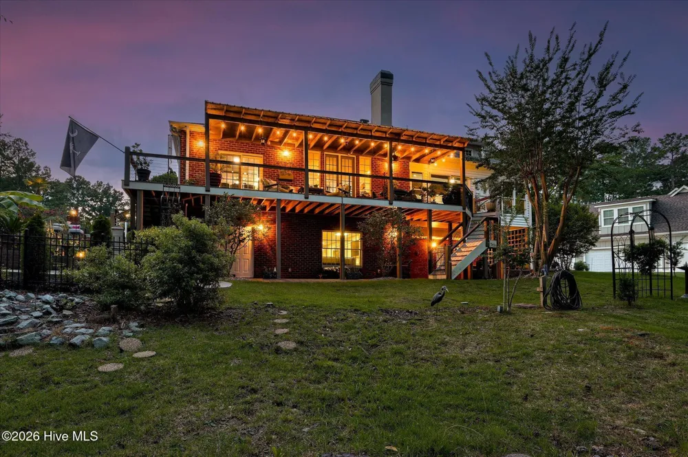 335 Crown Point Mccormick, SC 29835