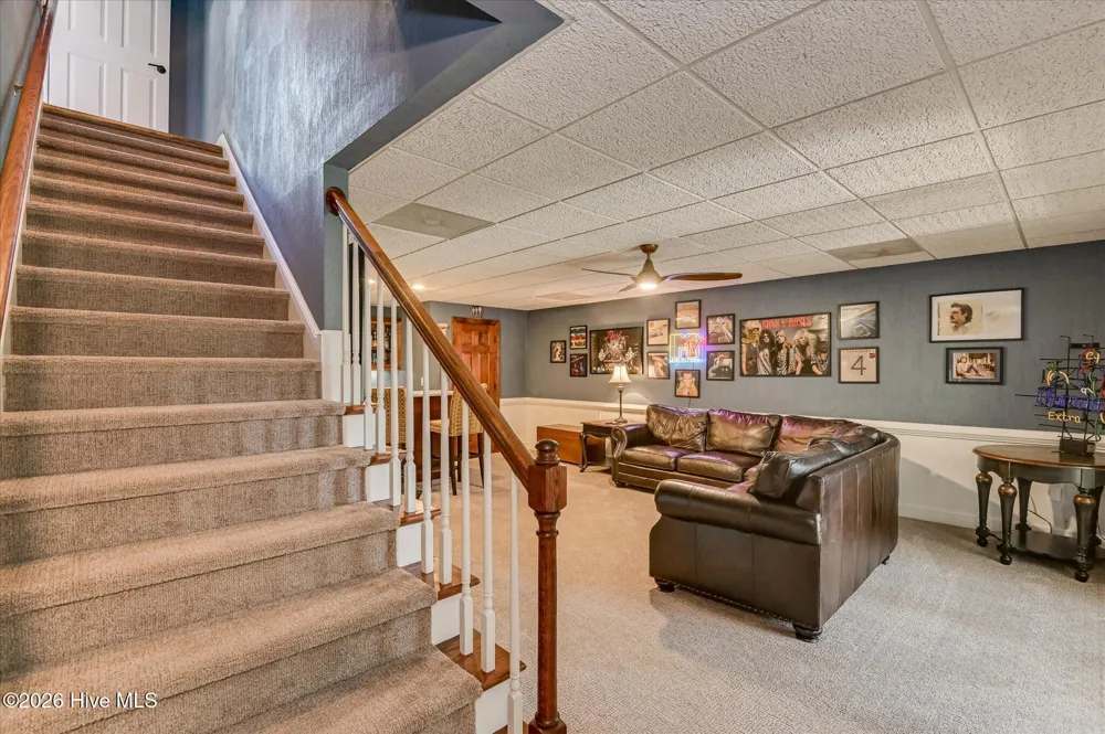 335 Crown Point Mccormick, SC 29835