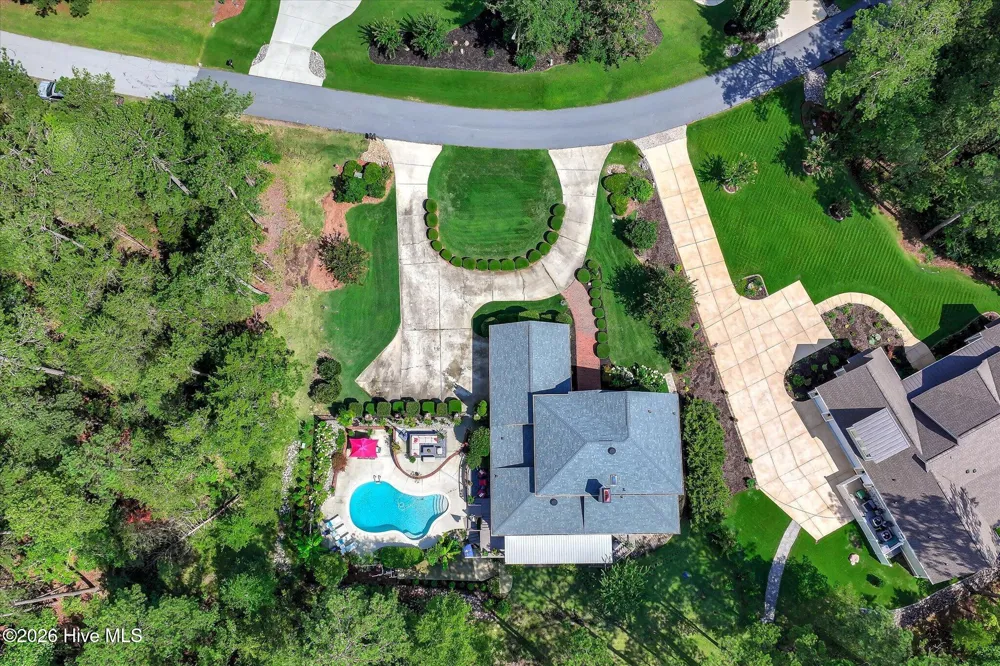 335 Crown Point Mccormick, SC 29835