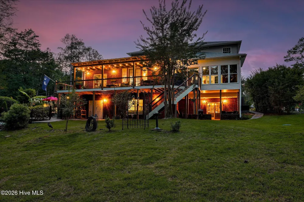 335 Crown Point Mccormick, SC 29835