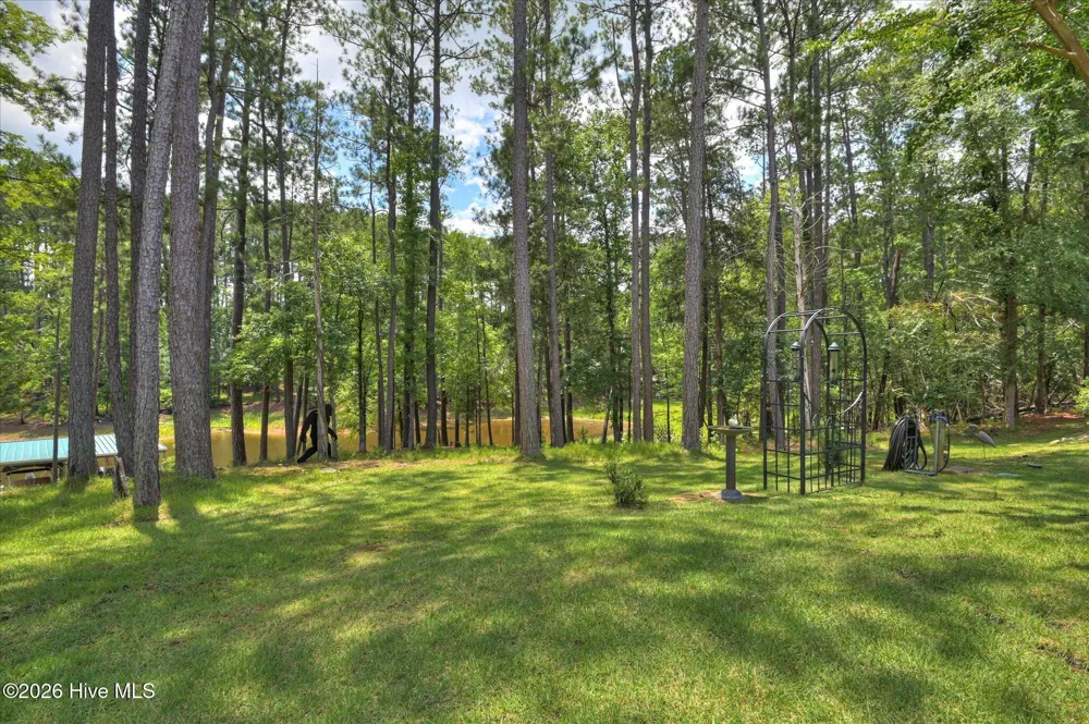 335 Crown Point Mccormick, SC 29835
