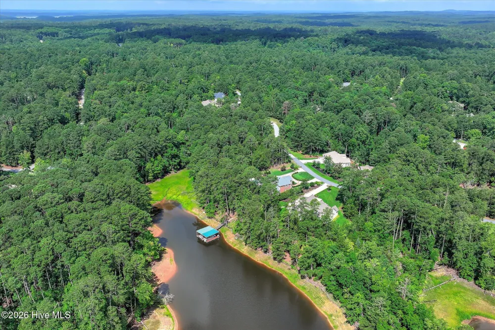 335 Crown Point Mccormick, SC 29835