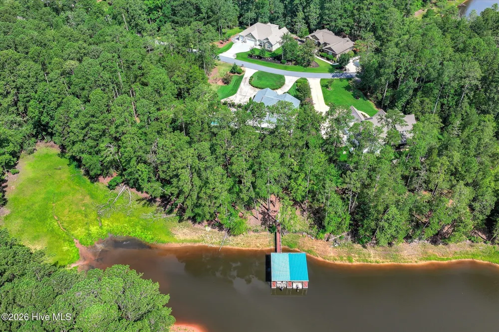335 Crown Point Mccormick, SC 29835