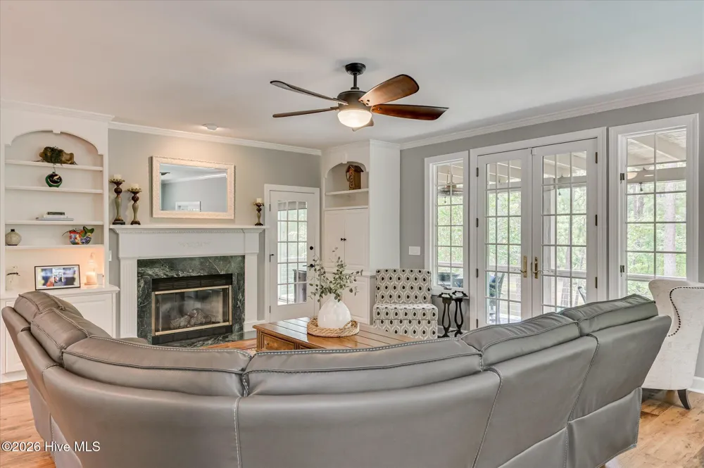 335 Crown Point Mccormick, SC 29835