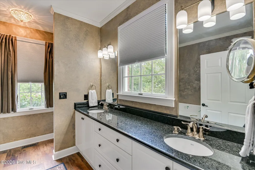 335 Crown Point Mccormick, SC 29835