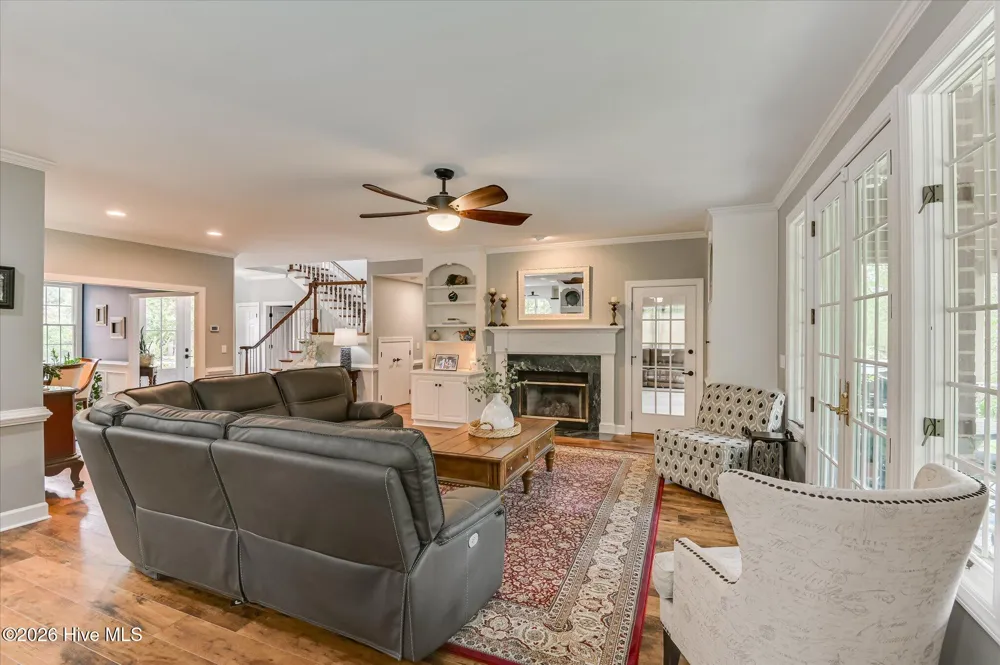 335 Crown Point Mccormick, SC 29835