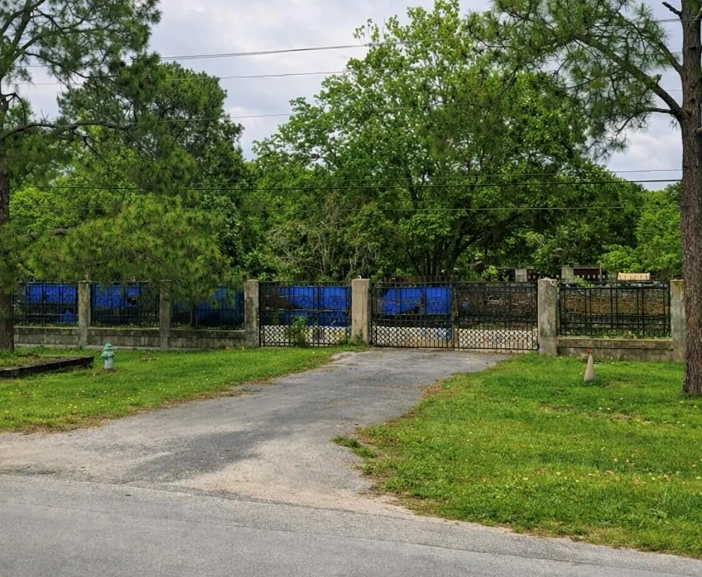 2005 S Highway 288b Angleton, TX 77515