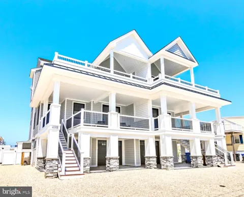 431 AMBER STREET UNIT-B STREET #UNIT B