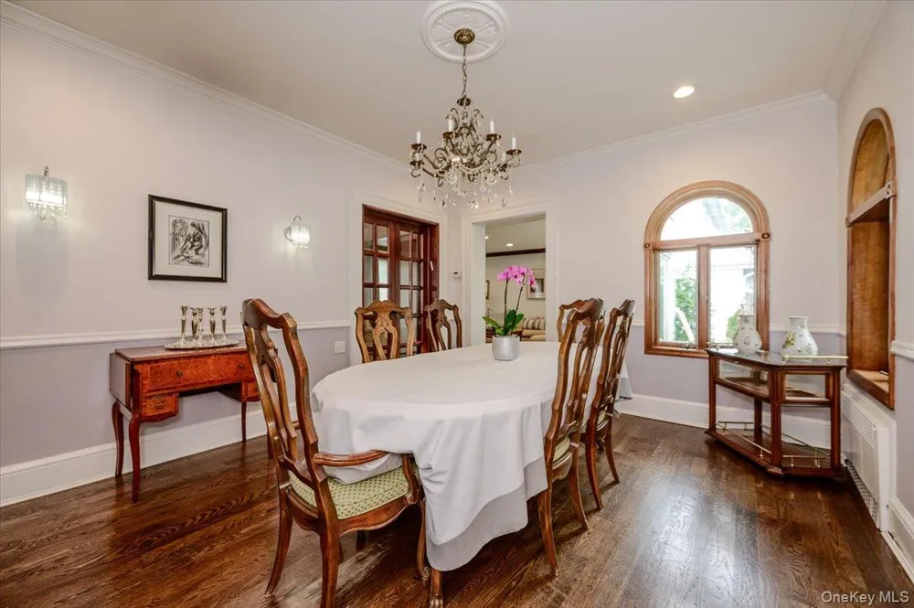 119 Pine Street Woodmere, NY 11598