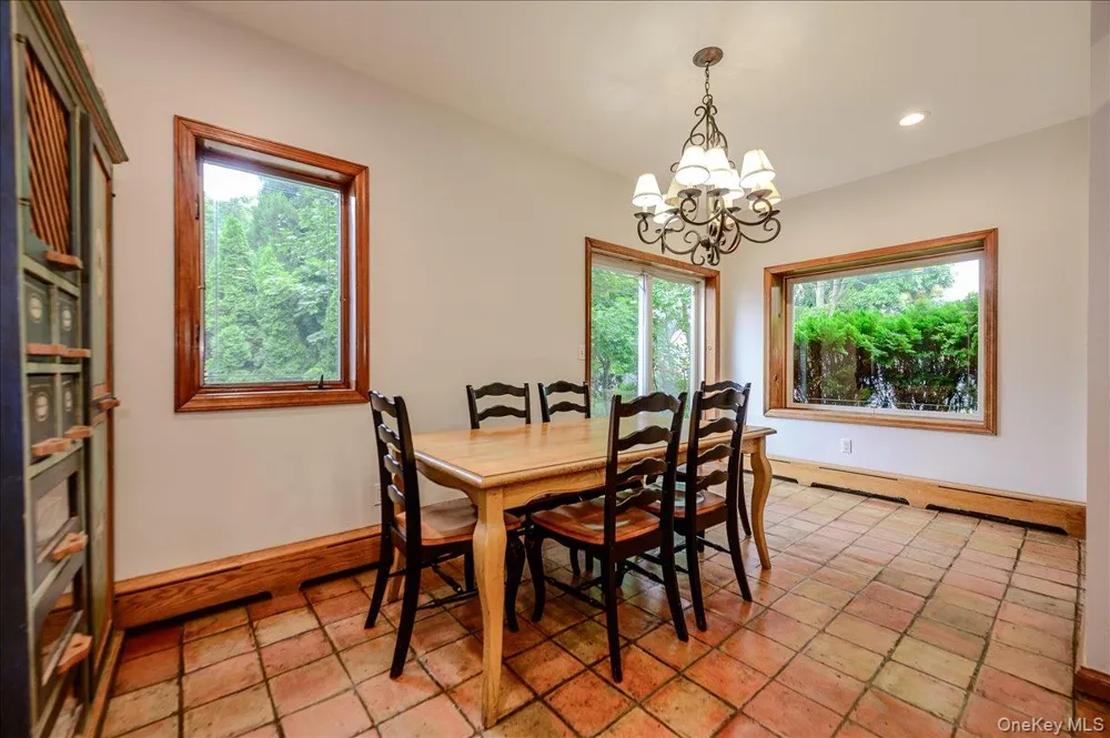 119 Pine Street Woodmere, NY 11598