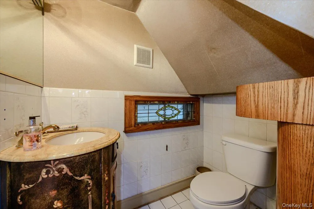 119 Pine Street Woodmere, NY 11598