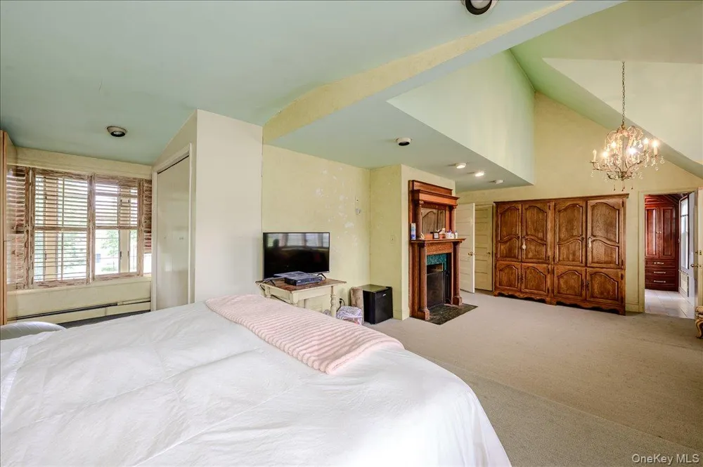 119 Pine Street Woodmere, NY 11598