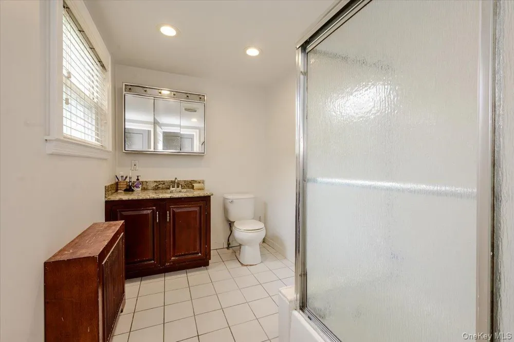 119 Pine Street Woodmere, NY 11598