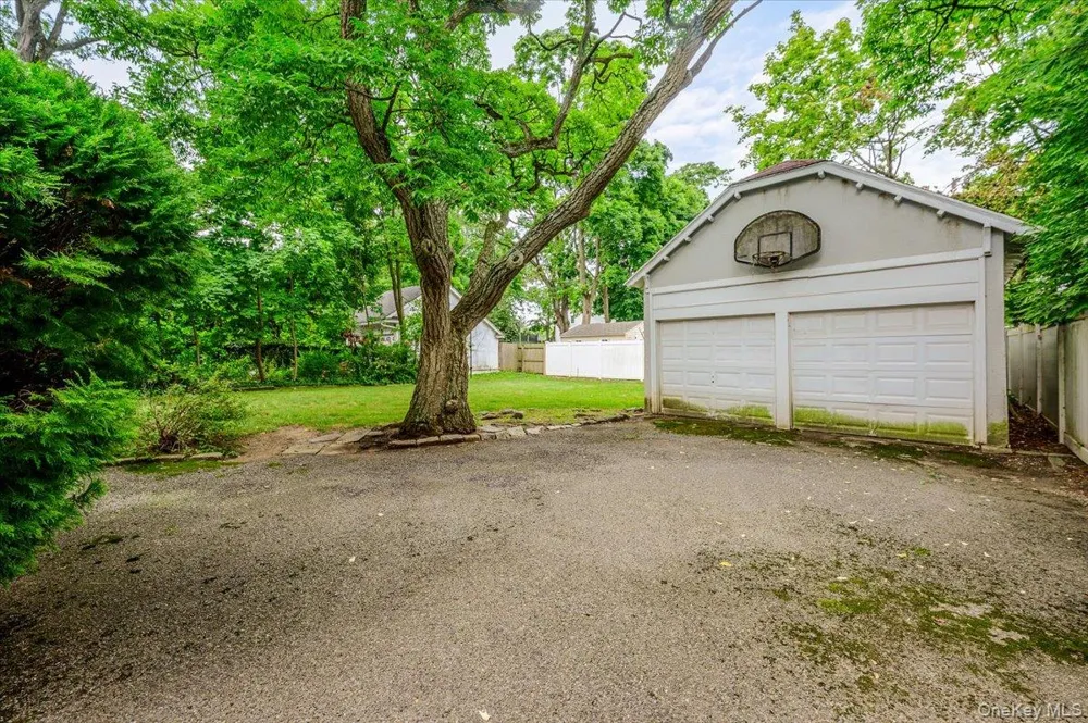 119 Pine Street Woodmere, NY 11598