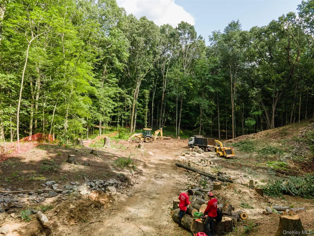 2 Hemlock Hill Lane Bedford, NY 10506