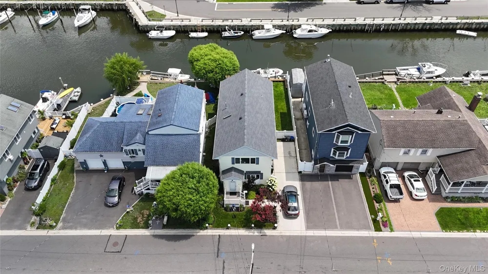 15 West Boulevard East Rockaway, NY 11518