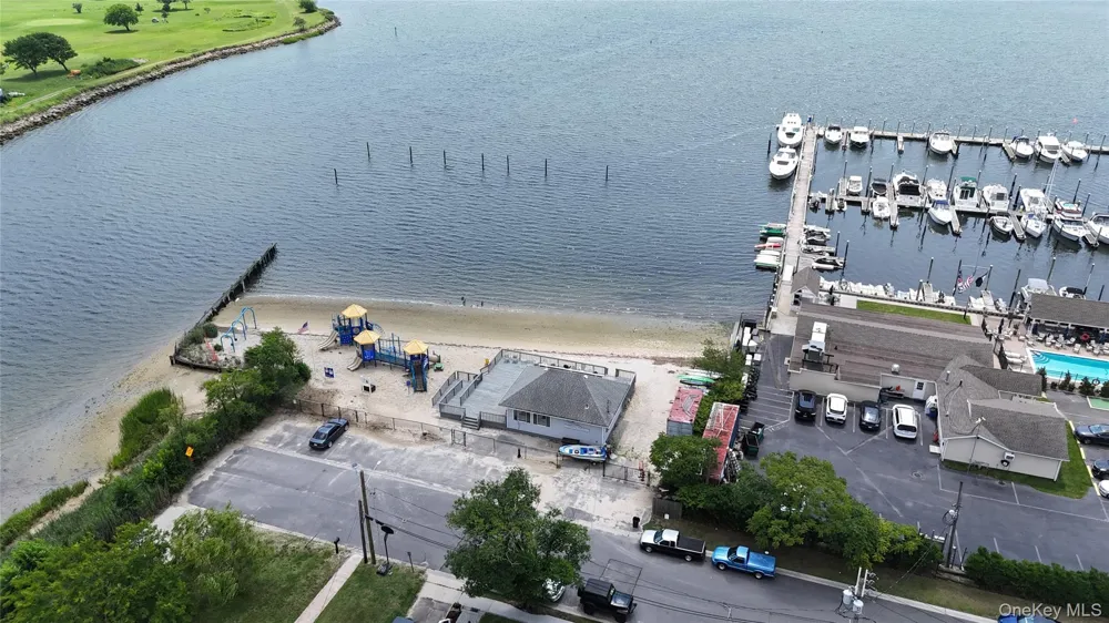 15 West Boulevard East Rockaway, NY 11518