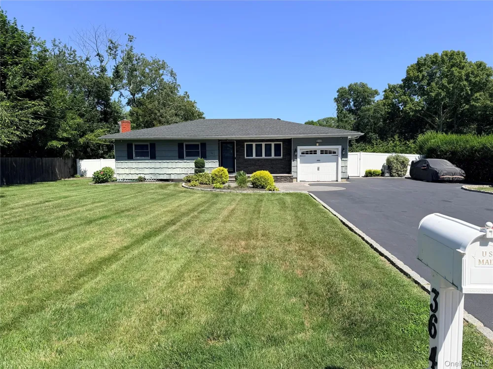 364 Lockwood Drive Shirley, NY 11967