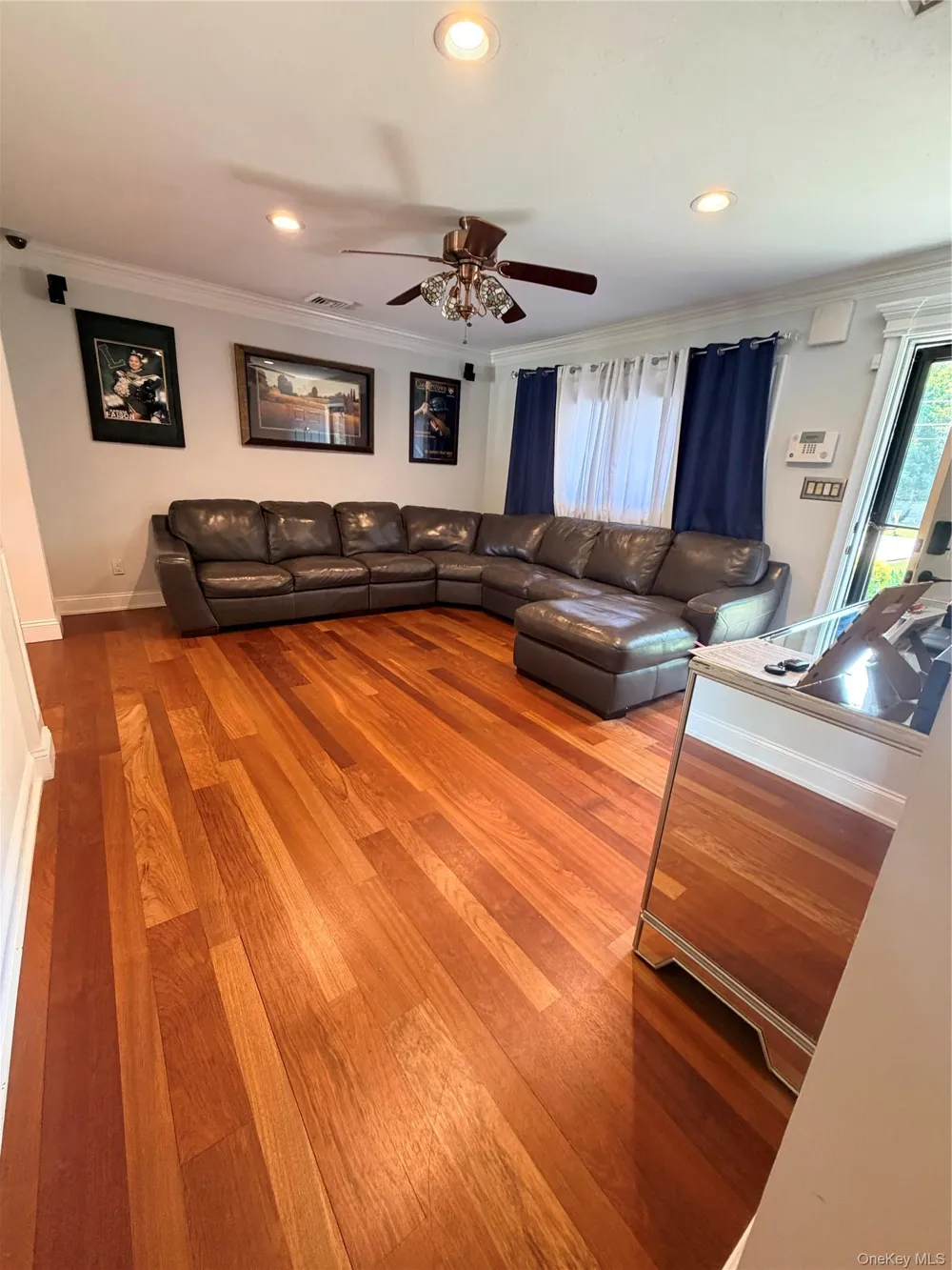 364 Lockwood Drive Shirley, NY 11967