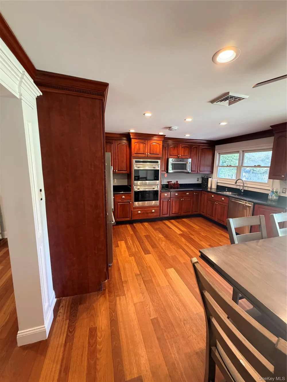 364 Lockwood Drive Shirley, NY 11967