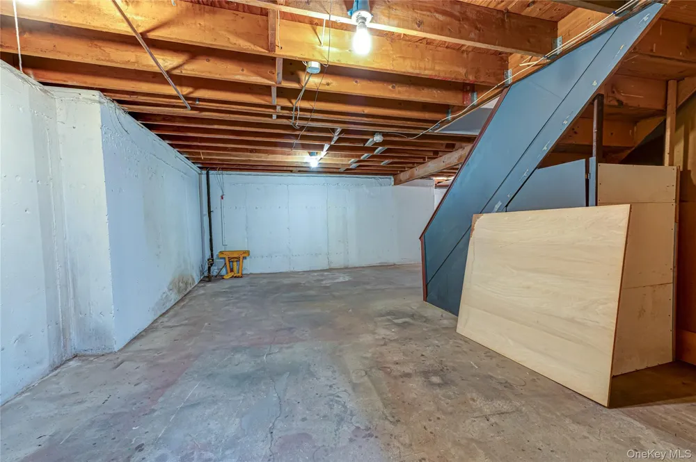 15 Washington Avenue Miller Place, NY 11764