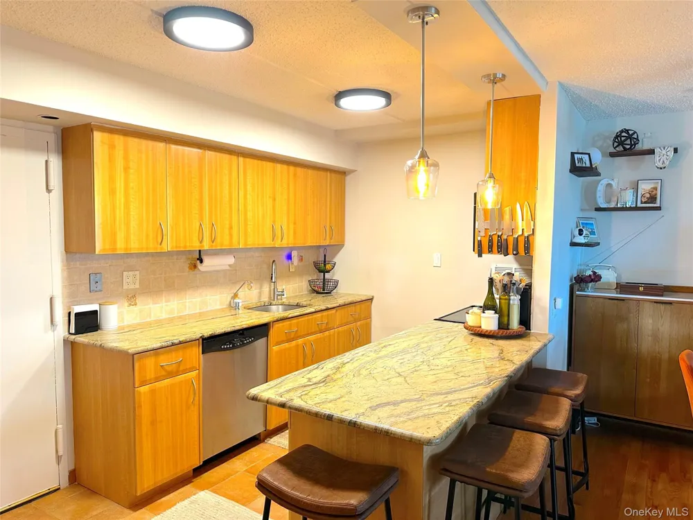 725 Miller Avenue #220 Freeport, NY 11520
