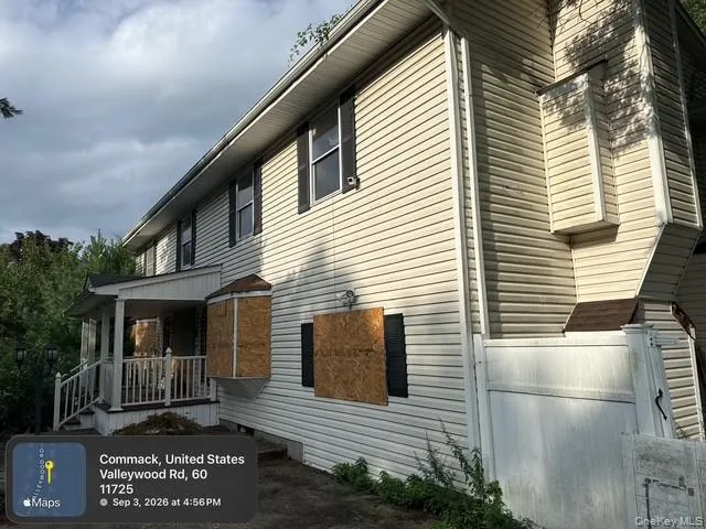 60 Valleywood Road Commack, NY 11725