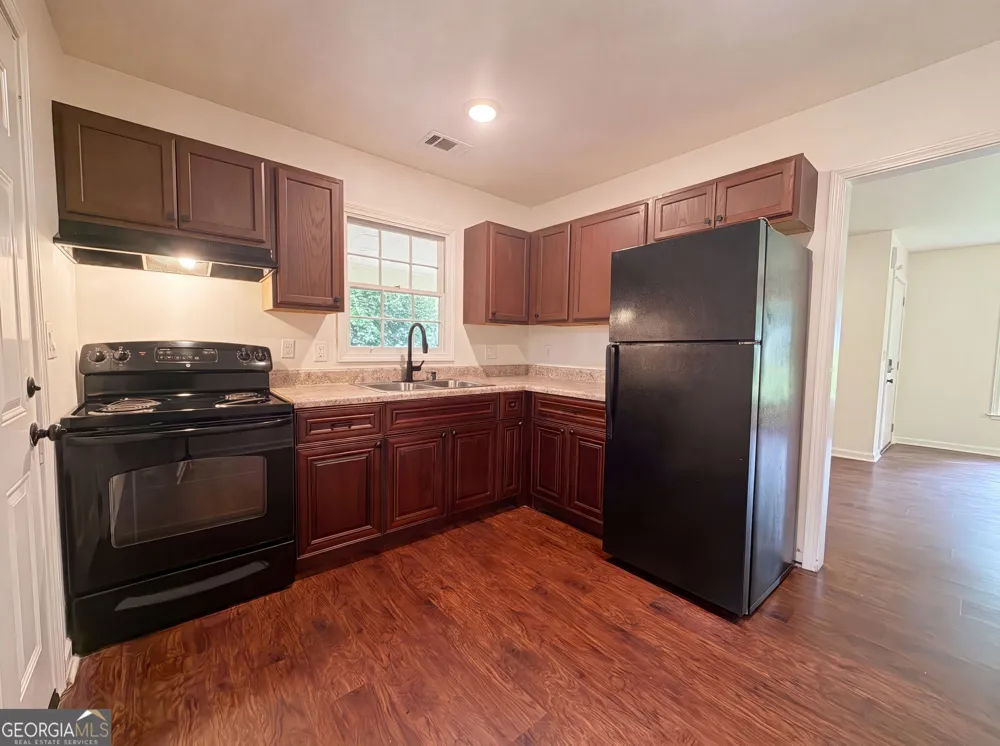 856 Glenway DR East Point, GA 30344