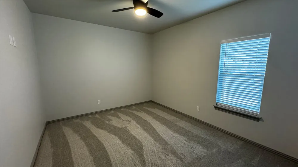 207 S 4th Celeste, TX 75423