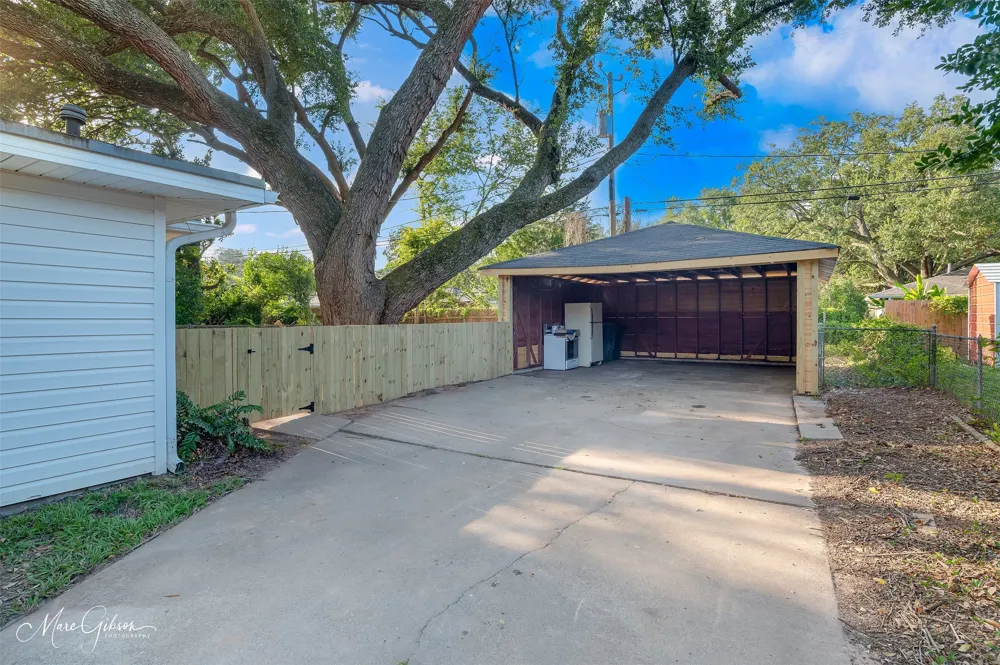 137 Lynn Avenue Shreveport, LA 71105