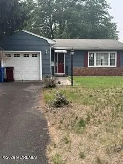 16 Edinburgh Drive