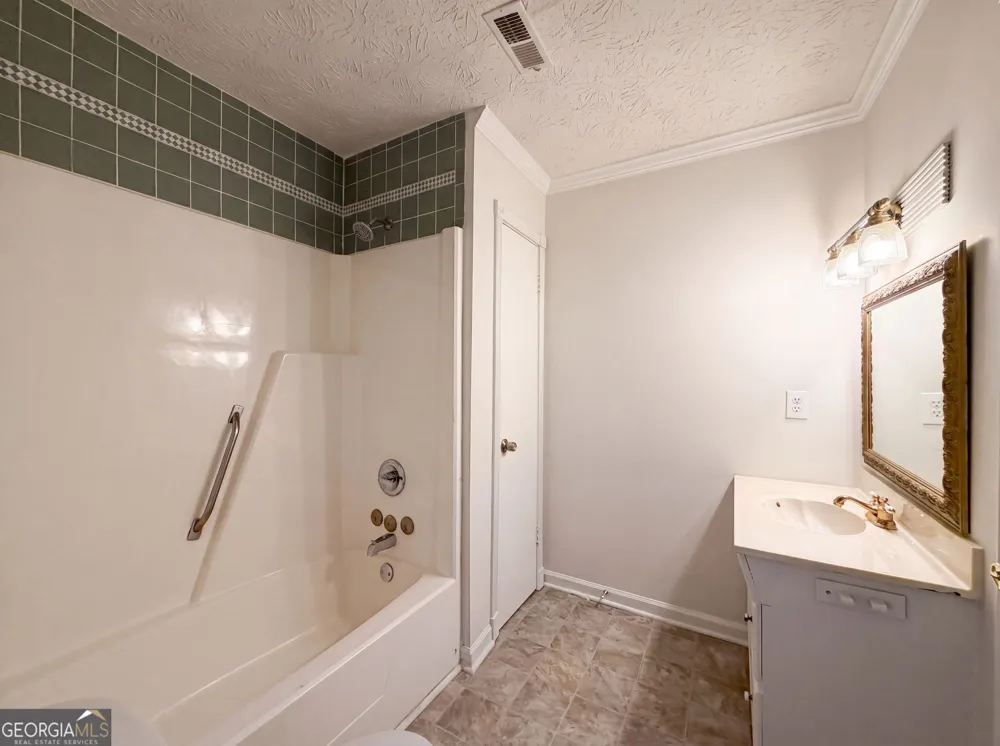 3808 Shane CT Ellenwood, GA 30294