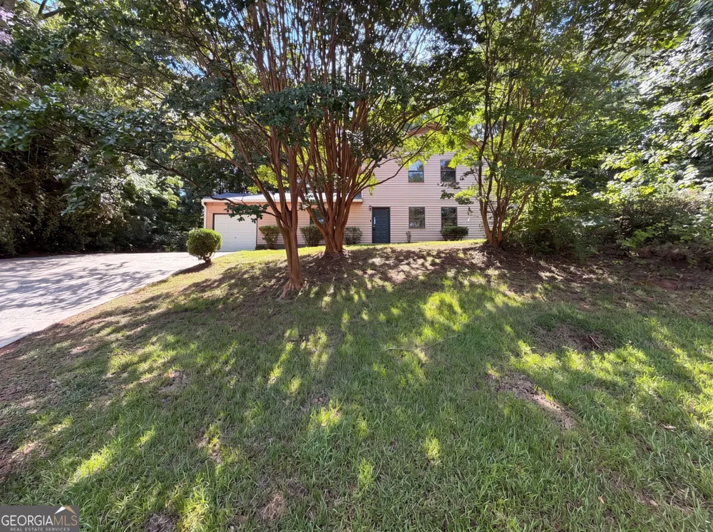 3808 Shane CT Ellenwood, GA 30294