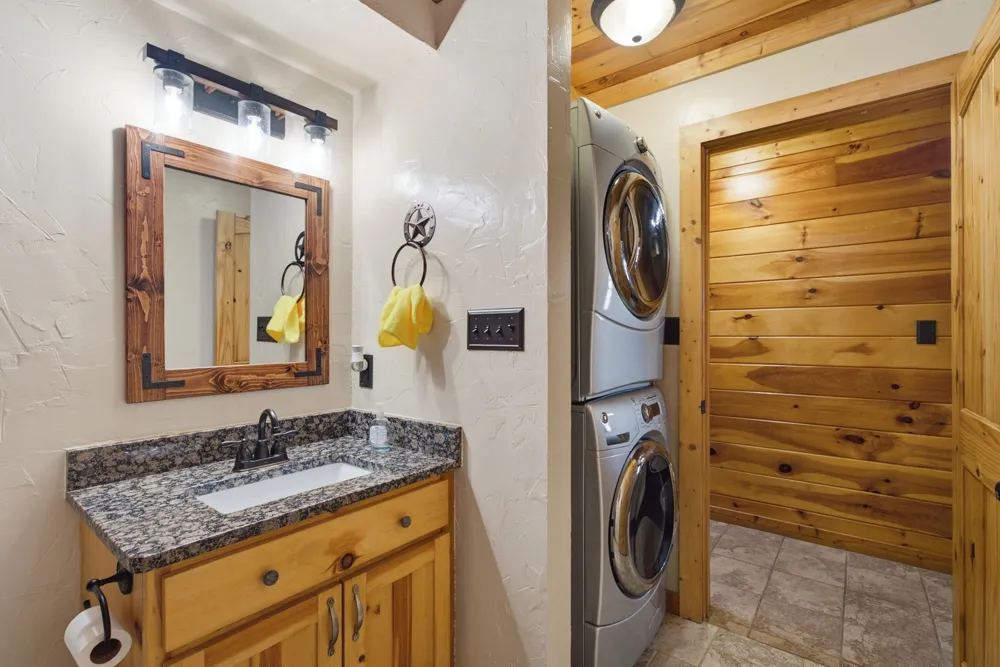 271 County Road 1559 Alba, TX 75410