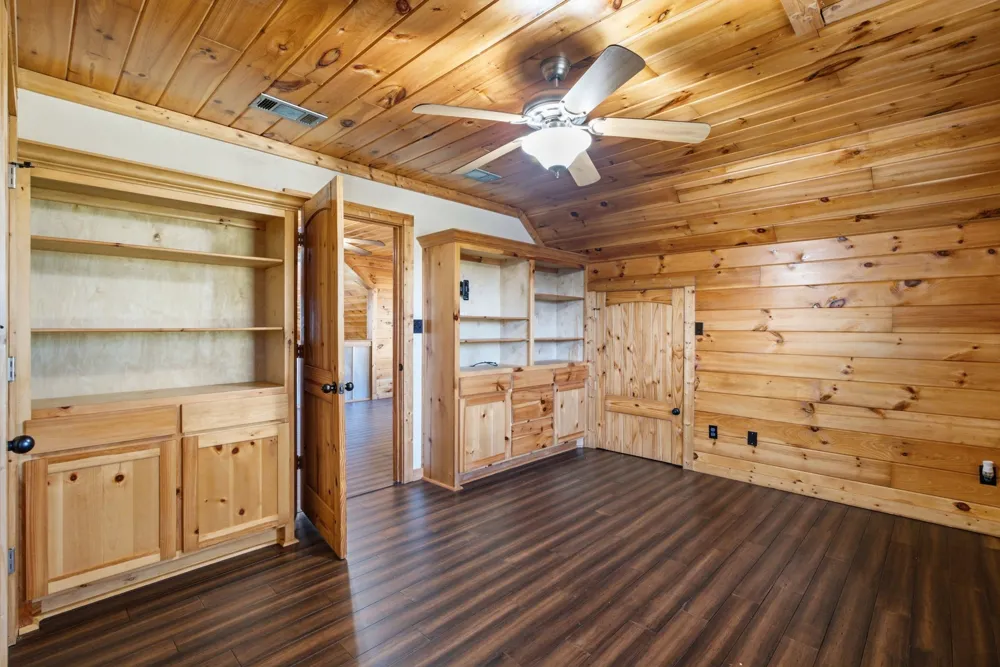 271 County Road 1559 Alba, TX 75410