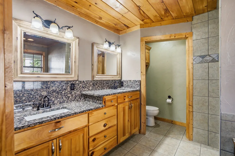 271 County Road 1559 Alba, TX 75410