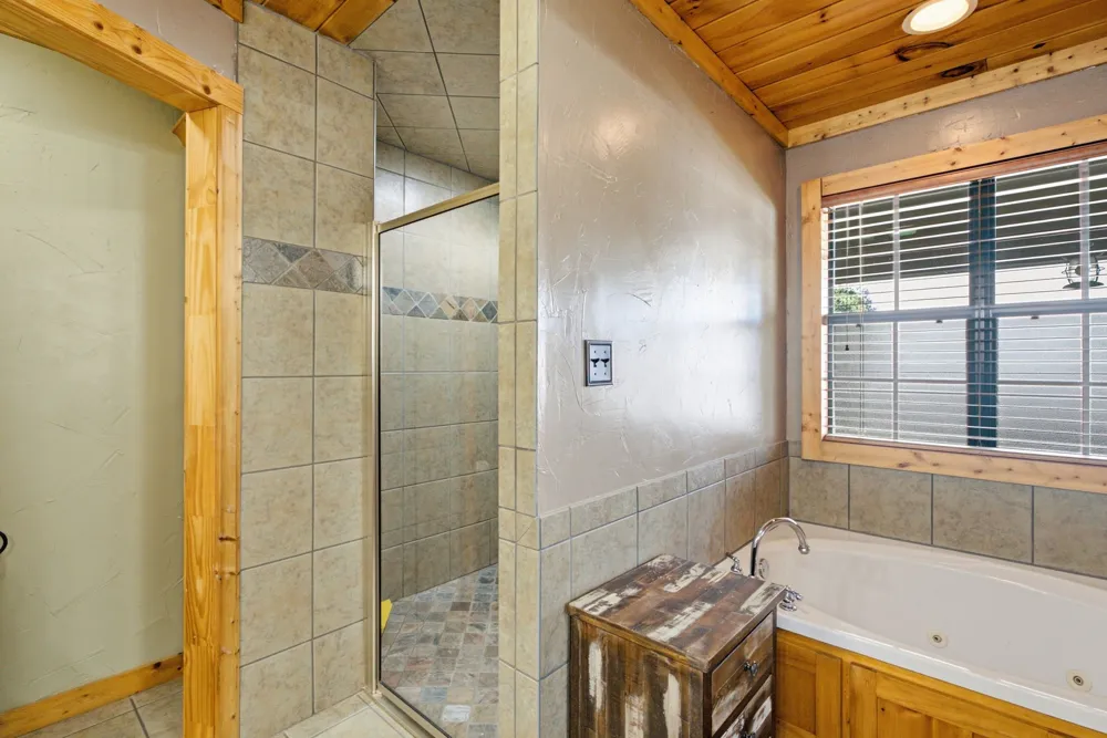 271 County Road 1559 Alba, TX 75410