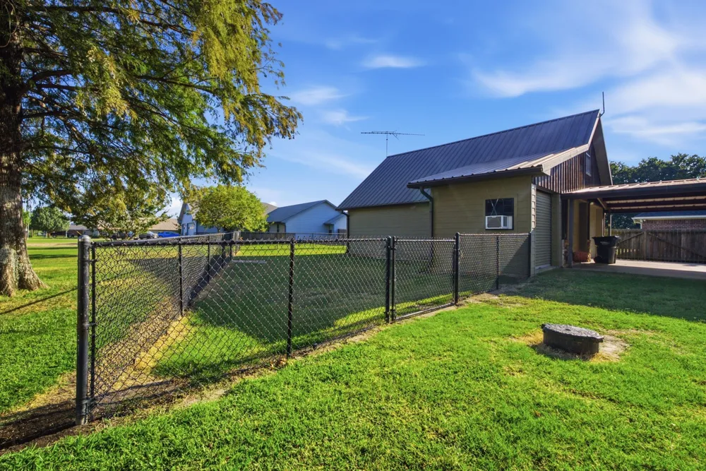 271 County Road 1559 Alba, TX 75410