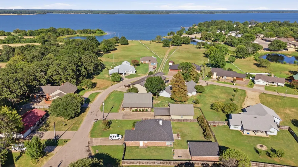271 County Road 1559 Alba, TX 75410