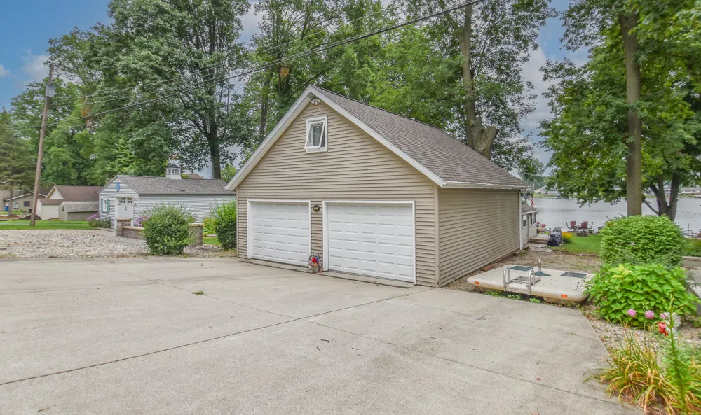 173 Dons Drive Quincy, MI 49082
