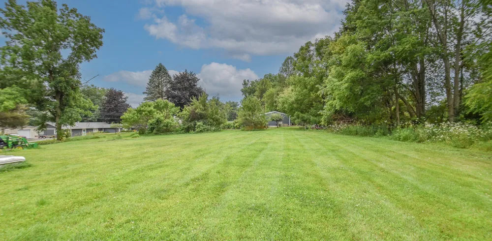 173 Dons Drive Quincy, MI 49082