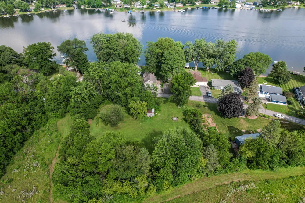 173 Dons Drive Quincy, MI 49082